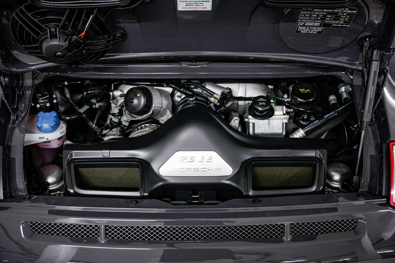 Used 2011 Porsche 911 GT3 RS RWD image 44