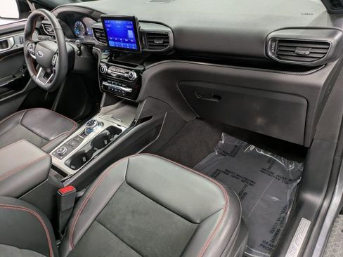 Used 2023 Ford Explorer ST-Line w/ Class IV Trailer Tow Package image 29