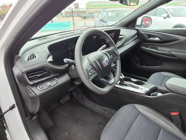 Used 2026 Buick Envista Preferred FWD image 12
