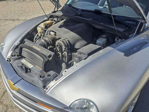 Used 2005 Chevrolet SSR image 23