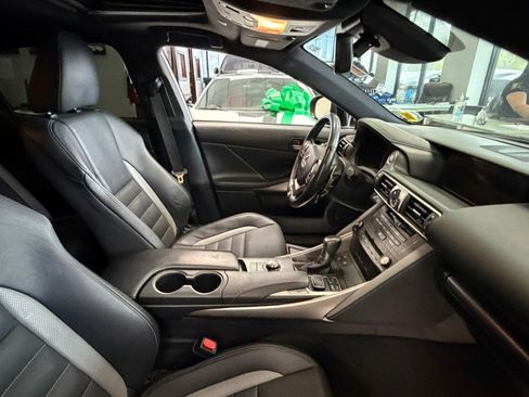 Used 2020 Lexus IS 350 F Sport w/ Blackline Edition AWD/4WD image 32