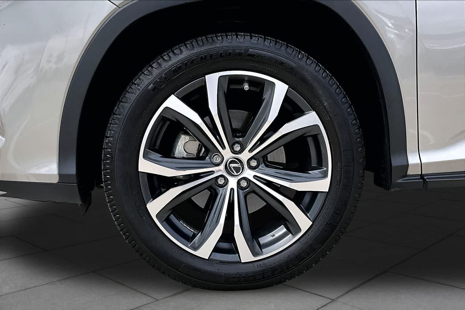 Used 2022 Lexus RX 350 FWD w/ Premium Package image 11