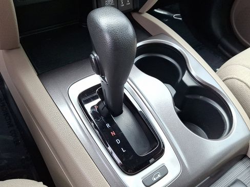Used 2016 Honda Pilot EX image 15