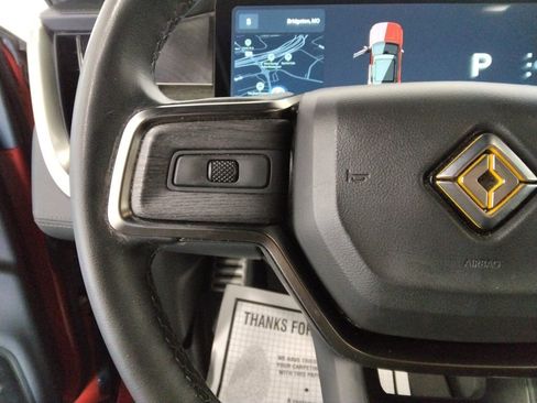 Used 2023 Rivian R1S Launch Edition image 12