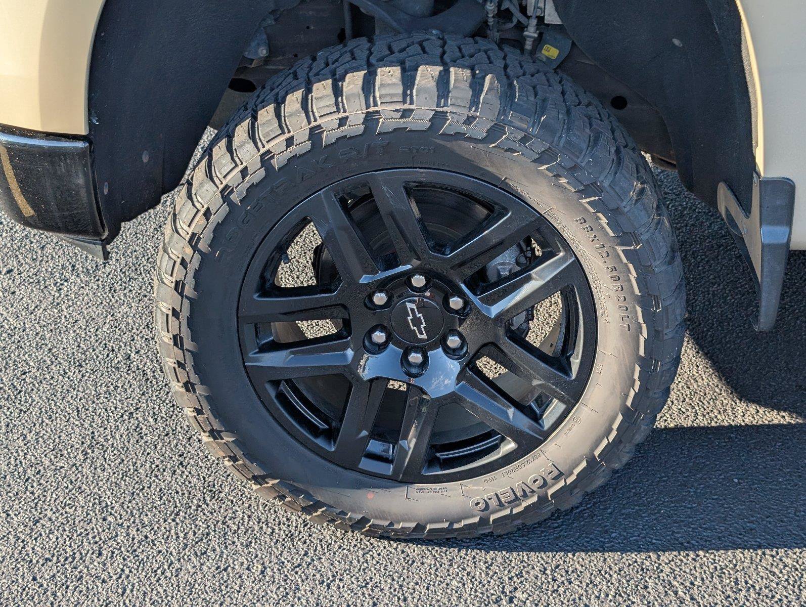 Used 2022 Chevrolet Silverado 1500 LT Trail Boss w/ LT Trail Boss Premium Package AWD/4WD image 11