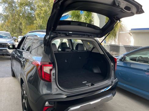 Used 2025 Kia Seltos S image 33