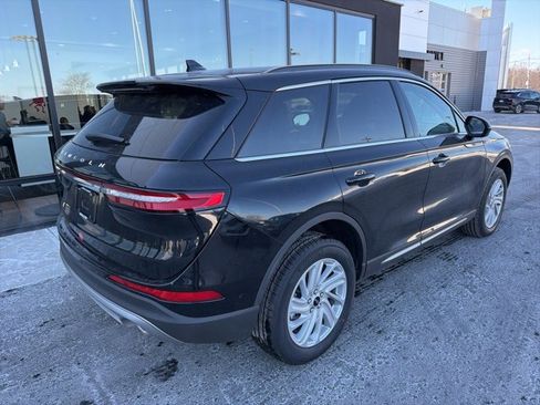 New 2026 Lincoln Corsair Premiere image 3