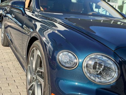 Used 2025 Bentley Flying Spur Plug-In Hybrid AWD/4WD image 56