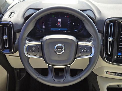 Certified 2023 Volvo XC40 B5 Plus w/ Protection Package Premier image 12