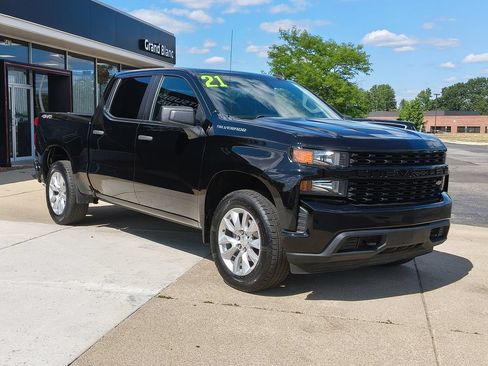 Used 2021 Chevrolet Silverado 1500 Custom AWD/4WD image 13
