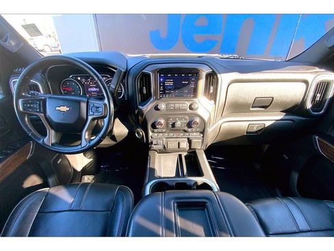 Used 2021 Chevrolet Silverado 2500 High Country AWD/4WD image 17