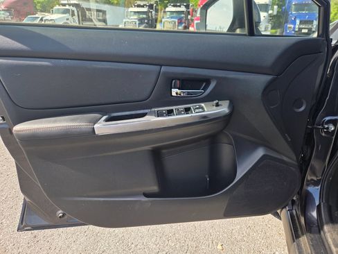 Used 2016 Subaru Crosstrek 2.0i Limited AWD/4WD image 11
