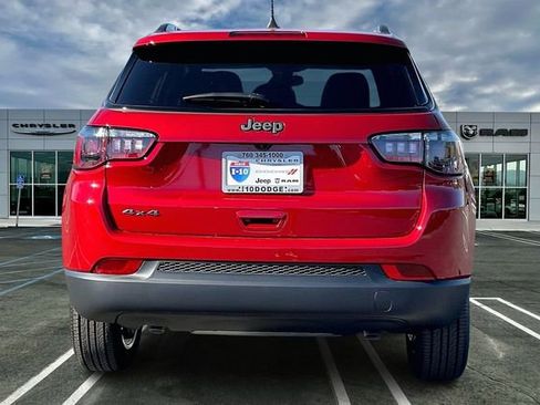 New 2026 Jeep Compass Latitude image 3