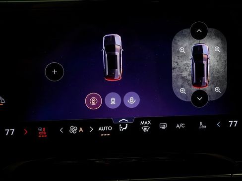 Used 2024 Lincoln Nautilus Premier w/ Equipment Group 102A image 28