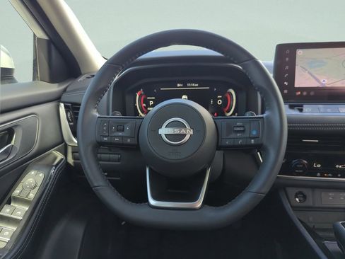 Certified 2024 Nissan Rogue SL FWD image 22