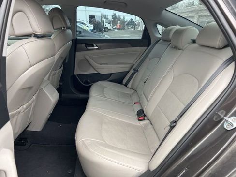 Used 2017 Hyundai Sonata Sport w/ Value Edition Package 02 image 15