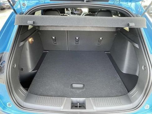 New 2026 Chevrolet Trax RS w/ Sunroof Package image 8