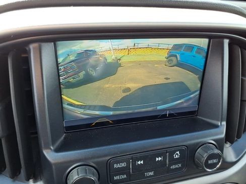 Used 2018 GMC Canyon SLE w/ SLE Convenience Package image 9