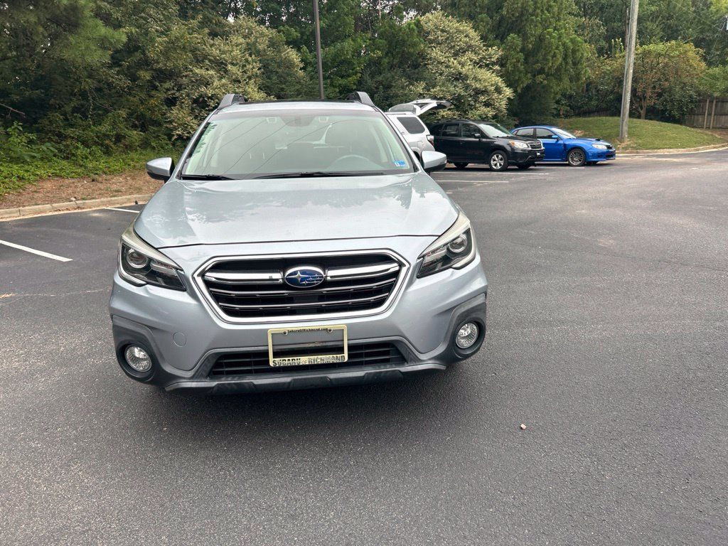 Used 2019 Subaru Outback 2.5i Limited w/ Popular Package #2 AWD/4WD image 10