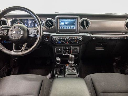 Certified 2023 Jeep Wrangler Unlimited w/ Cold Weather Group AWD/4WD image 29