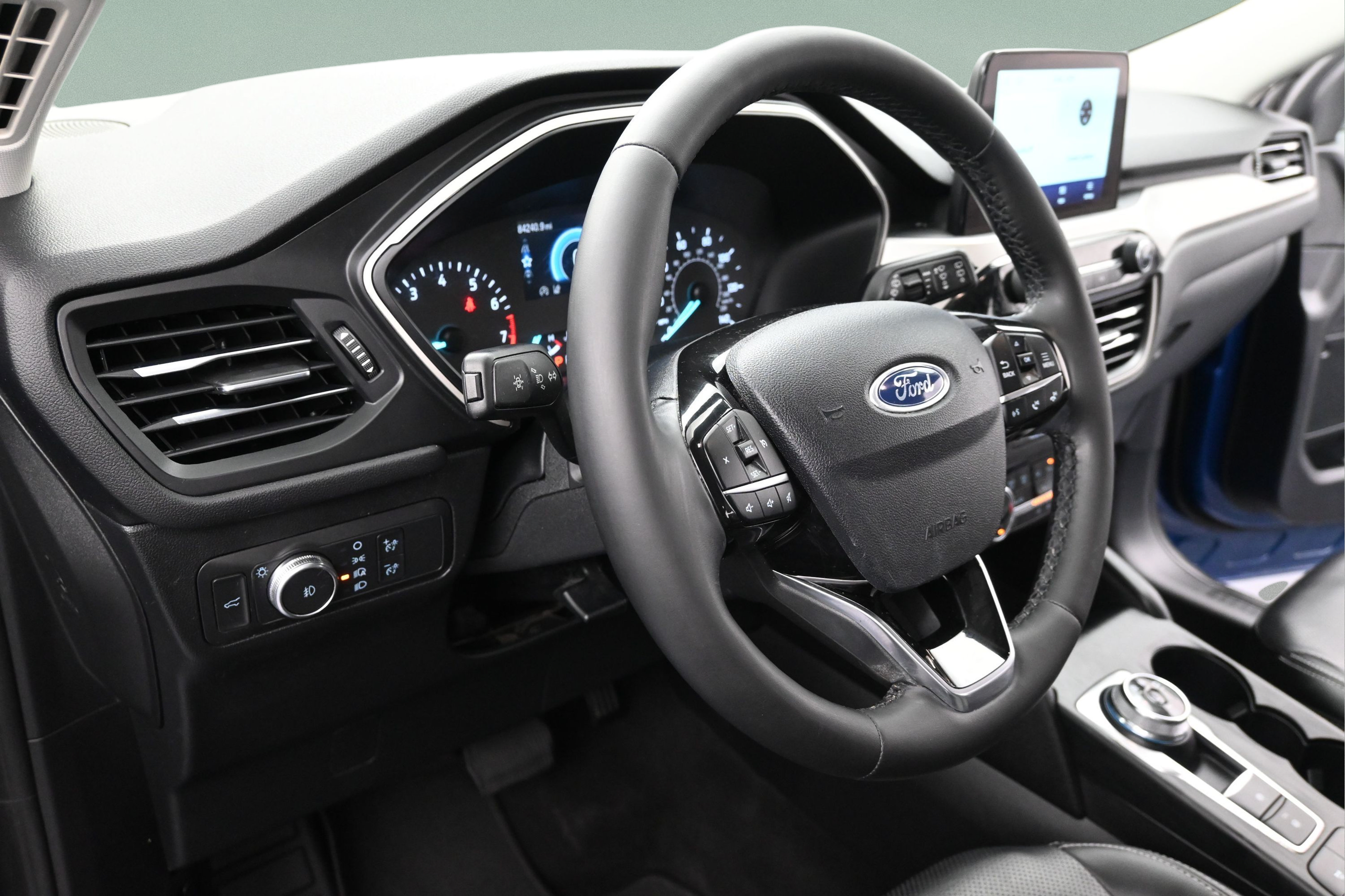 Used 2022 Ford Escape SEL FWD image 12