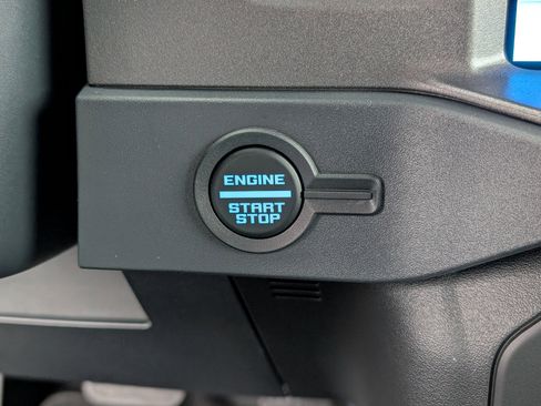 New 2025 Ford Bronco Badlands image 20