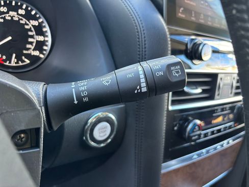 Used 2023 Nissan Armada SL image 21