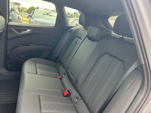 Used 2025 Audi Q4 e-tron Premium Plus AWD/4WD image 8
