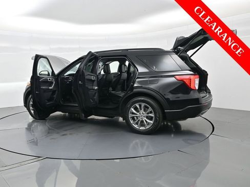 Used 2022 Ford Explorer XLT w/ Equipment Group 202A image 47