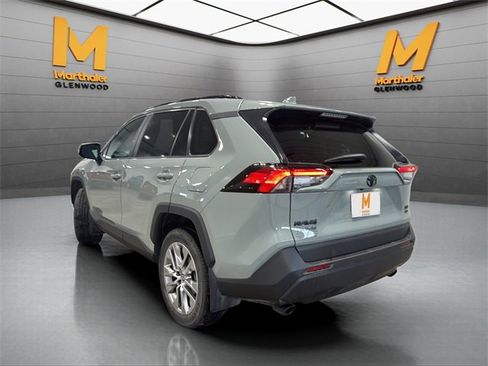 Used 2023 Toyota RAV4 XLE Premium image 7