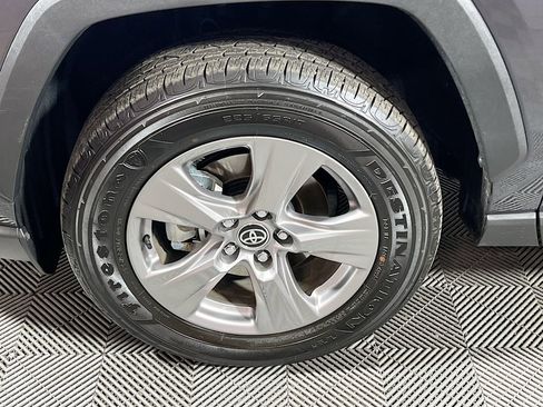 Certified 2025 Toyota RAV4 XLE AWD/4WD image 28