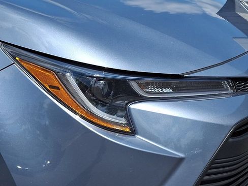 Certified 2025 Toyota Corolla LE FWD image 9