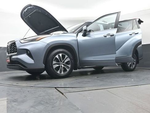 Used 2022 Toyota Highlander XLE image 53