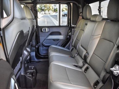 New 2026 Jeep Gladiator Mojave image 17