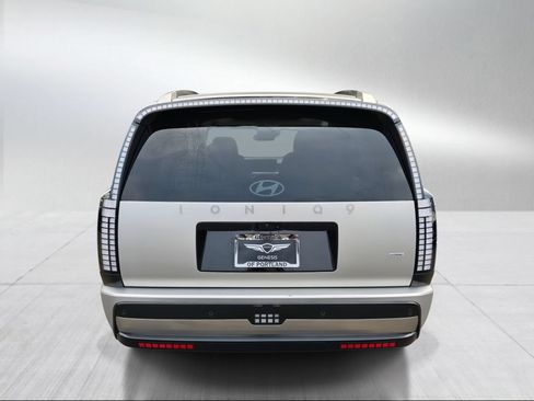 Used 2026 Hyundai Ioniq 9 Calligraphy AWD/4WD image 4