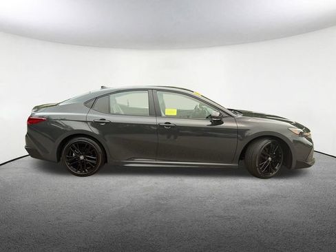 Used 2026 Toyota Camry SE w/ Convenience Package FWD image 15