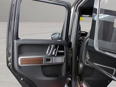 Used 2024 Mercedes-Benz G 550 image 30