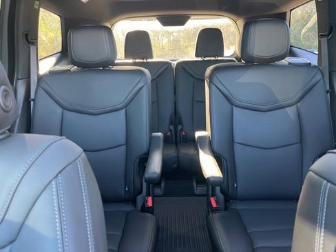 New 2025 Cadillac XT6 Premium Luxury image 40