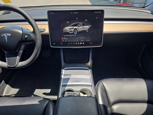 Used 2023 Tesla Model 3 Standard Range RWD image 13