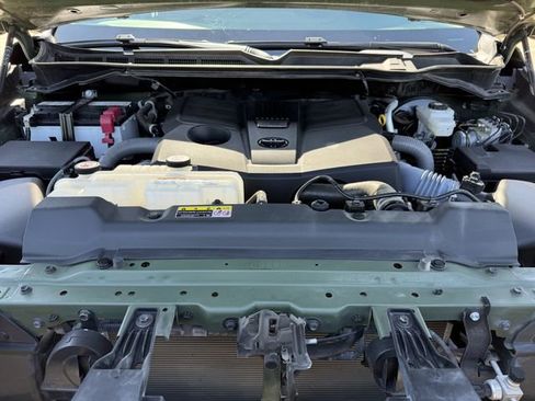 Used 2023 Toyota Tundra SR5 AWD/4WD image 30