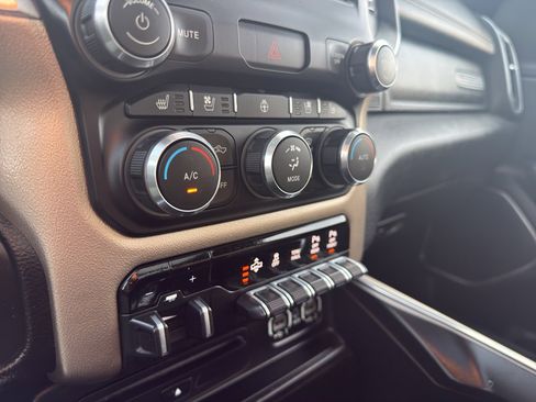 Used 2019 RAM 1500 Laramie w/ Sport Appearance Package image 28