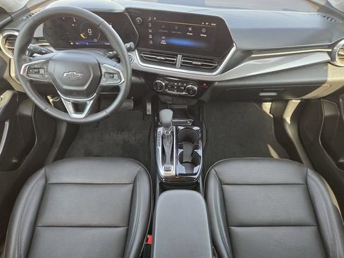 Used 2024 Chevrolet Trax ACTIV w/ Sunroof Package FWD image 26