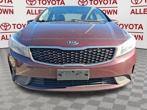 Used 2017 Kia Forte LX FWD image 2