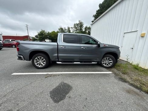 Used 2020 Chevrolet Silverado 1500 LTZ w/ LTZ Plus Package AWD/4WD image 10