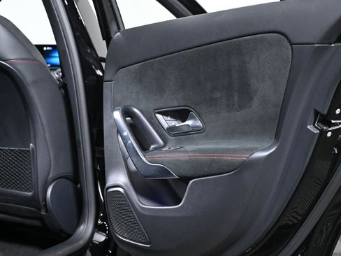 Used 2022 Mercedes-Benz A 220 4MATIC image 29