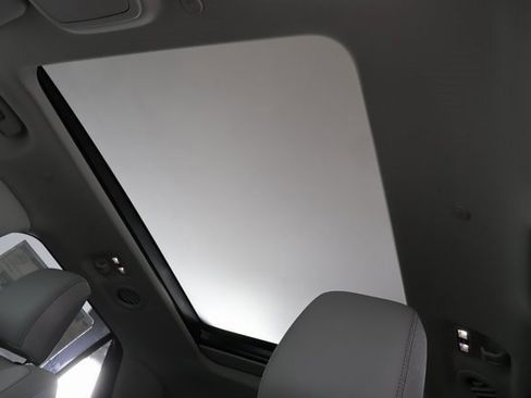 New 2026 Ford Explorer Active w/ Active Comfort Package image 21