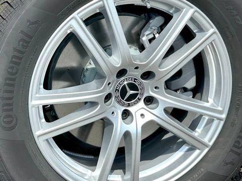 New 2026 Mercedes-Benz GLC 300 4MATIC image 9