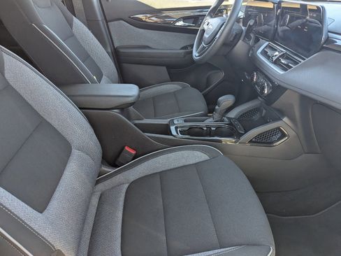 Used 2024 Chevrolet TrailBlazer LT w/ Driver Confidence Package image 12