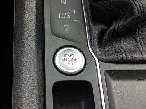 Used 2021 Volkswagen Atlas SE w/ Towing Package FWD image 28