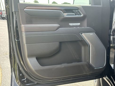 Used 2025 GMC Sierra 1500 Denali w/ Denali Reserve Package image 14